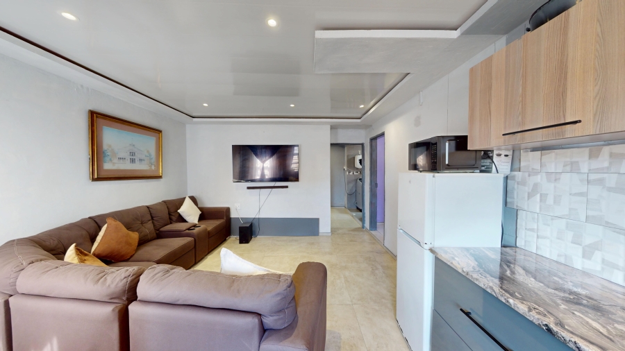 3 Bedroom Property for Sale in Harare Western Cape